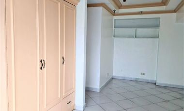 FOR SALE Spacious Penthouse Unit P1C in Kingswood