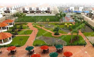 Casa con jacuzzi en alquiler Urbanizacion Napoli, Via Salitre cerca del Centro Comercial El Dorado