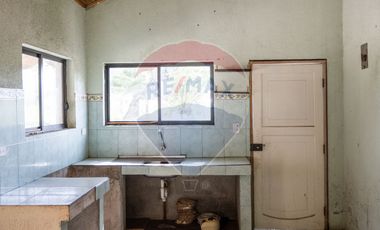 CASA DE CAMPO CON TERRENO SECTOR SOCAPAMBA