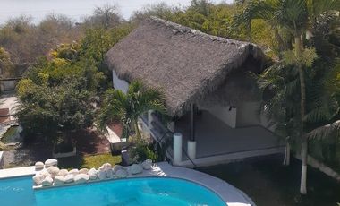 TEQUESQUITENGO ESPECTACULAR RESIDENCIA CON INIGUALABLE VISTA AL LAGO