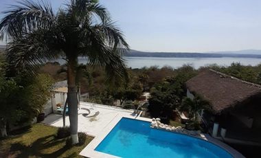 TEQUESQUITENGO ESPECTACULAR RESIDENCIA CON INIGUALABLE VISTA AL LAGO