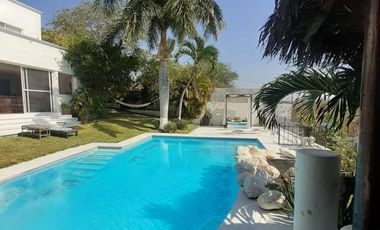 TEQUESQUITENGO ESPECTACULAR RESIDENCIA CON INIGUALABLE VISTA AL LAGO