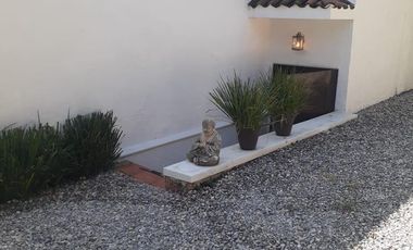 TEQUESQUITENGO ESPECTACULAR RESIDENCIA CON INIGUALABLE VISTA AL LAGO