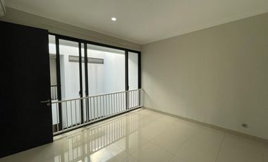 Rumah Siap Huni di Jual di Kebayoran Symphony Bintaro Sektor 7