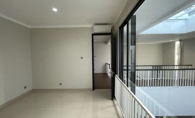 Rumah Siap Huni di Jual di Kebayoran Symphony Bintaro Sektor 7