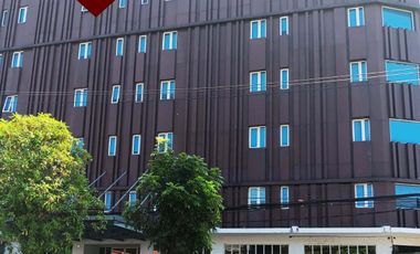 Hotel Jl. Raya Jemusari, Jemurwonosari, Wonocolo, Kota Surabaya