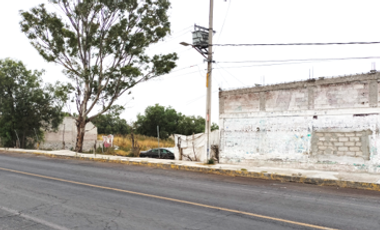 SE VENDE TERRENO CON CONSTRUCCION