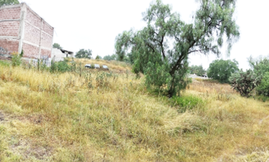 SE VENDE TERRENO CON CONSTRUCCION