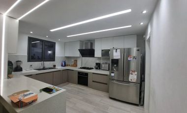Hermosa Casa Amoblada Remodelada en Alquiler