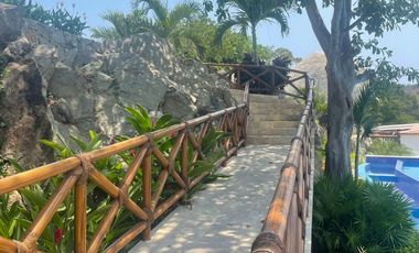 OPORTUNIDAD  VILLA PALMETTO CON ALBERCA PRIVADA EN ACAPULCO