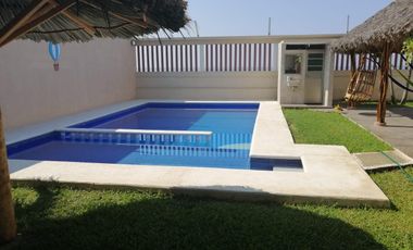 EN VENTA CASA EN ACAPULCO PIE DE LA CUESTA CON FRENTE DE PLAYA FRACCIONAMIENTO LUCES EN EL MAR