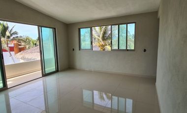 EN VENTA CASA EN ACAPULCO PIE DE LA CUESTA CON FRENTE DE PLAYA FRACCIONAMIENTO LUCES EN EL MAR