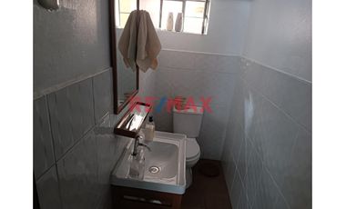 Casa De Tres Pisos En Salamanca De Monterrico, Urb. Recaudadores