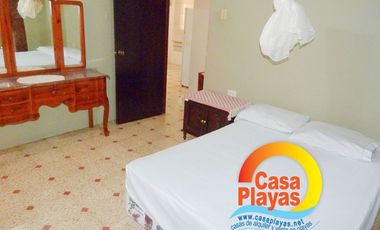 Casa Rentera con Piscina y Vista Al Mar de Venta en Playas, Via a Data.