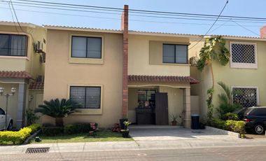 Urb. Milann - casa en alquiler totalmente amoblada