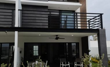 Casas con Roof Garden en venta en condominio a unos minutos de Cuernavaca