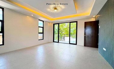 For Sale: 4 Bedroom Modern Tropical Contemporary House in Cebu Royale Estate