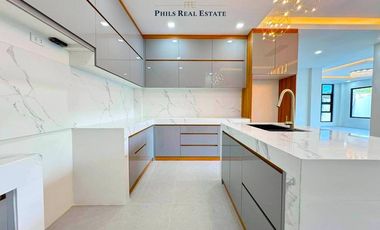 For Sale: 4 Bedroom Modern Tropical Contemporary House in Cebu Royale Estate