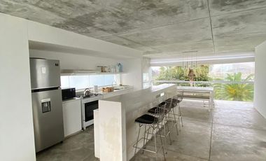Moderna, impecable y preciosa casa de playa en en exclusivo condominio de playa (km 65Panamericana Sur).Excelente ubicación con 2 vistas, una hacia el
