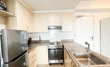 SUPER GOOD DEAL! 2 Bedroom unit with Overlooking Bel-Air Village View for Sale in One Rockwell, Makati City