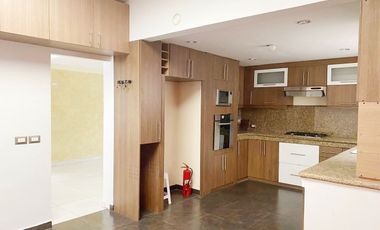 Venta de Casa Alborada Décima Etapa - Con linda remodelación, Guayaquil, Ecuador