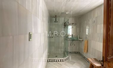 EDIFICIO con casa EN VENTA