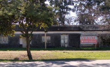 Casa con Sup. tn 2000 m2 en Venta - Villa Gob. Etchevehere