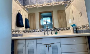 HERMOSA CASA DE VENTA CON PISCINA POR EL RESERVORIO DE CUMBAYÁ!!