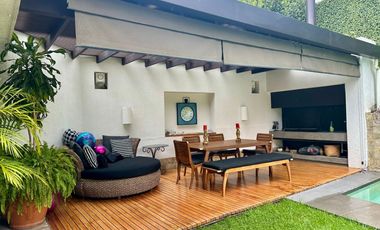 HERMOSA CASA DE VENTA CON PISCINA POR EL RESERVORIO DE CUMBAYÁ!!