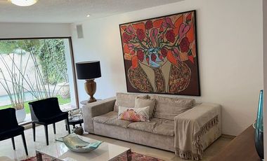 HERMOSA CASA DE VENTA CON PISCINA POR EL RESERVORIO DE CUMBAYÁ!!