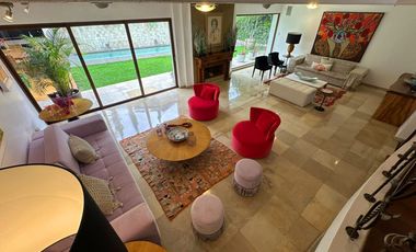 HERMOSA CASA DE VENTA CON PISCINA POR EL RESERVORIO DE CUMBAYÁ!!