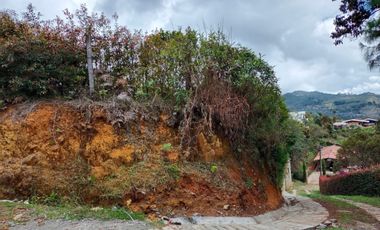 Finca con casa y loza para otro piso, Vereda san isidro Guarne a 10 minutos de la Autopista
