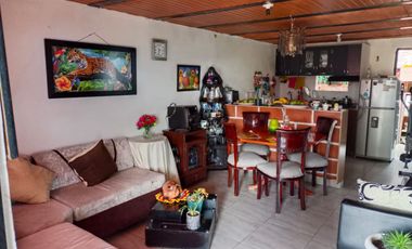 Finca con casa y loza para otro piso, Vereda san isidro Guarne a 10 minutos de la Autopista