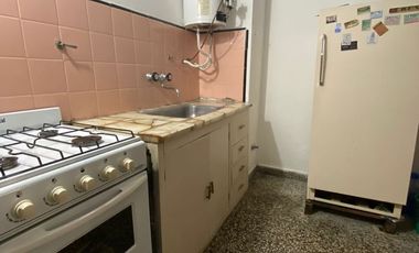 DEPARTAMENTO EN EL CENTRO DE SANTA TERESITA Y A 1 CUADRA DE LA PLAYA