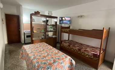 DEPARTAMENTO EN EL CENTRO DE SANTA TERESITA Y A 1 CUADRA DE LA PLAYA