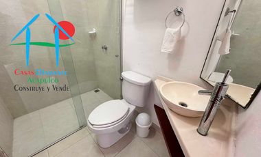 Casa en venta con terraza con salida y acceso a jardín y albercas