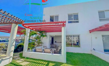 Casa en venta con terraza con salida y acceso a jardín y albercas