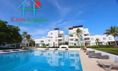 Casa en venta con terraza con salida y acceso a jardín y albercas