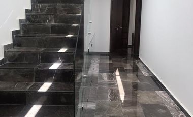 CASA EN VENTA, FRACC. LOS CEDROS.
