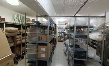 EDIFICIO 1,450m2  AV FEDERALISMO ZONA CENTRO GDL
