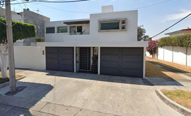 Hermosa casa en venta, en Manuel Payno, Satelite Naucalpan de Juárez EdoMex.