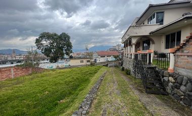 ESTRATÉGICO TERRENO EN VENTA, SECTOR AV. HEROES DE VERDELOMA