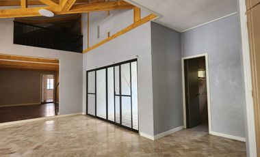 SPACIOUS BUNGALOW HOUSE FOR RENT IN ANGELES CITY