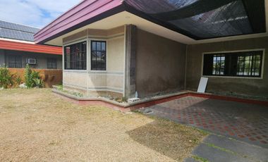 SPACIOUS BUNGALOW HOUSE FOR RENT IN ANGELES CITY