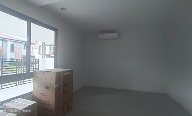 Modern 5 br house for Lease in Avida Nuvali  settings Nuvali Near Mirriam -Xavier  Nuvali