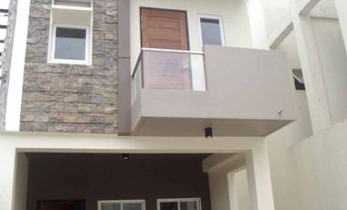 2 Storey Townhouse for sale in San Bartolome, Quirino Highway Novaliches, Quezon City