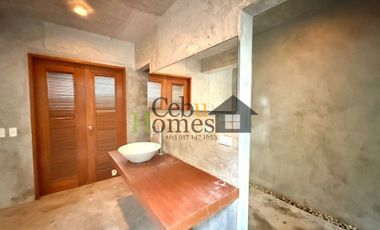 Five Bedroom Home with Pool For Rent in Mandaue