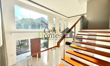Five Bedroom Home with Pool For Rent in Mandaue