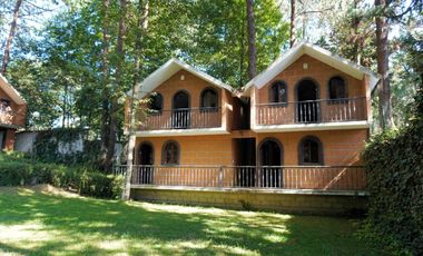 ESPECTACULAR QUINTA EN VENTA CON CABAÑAS