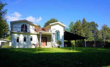 ESPECTACULAR QUINTA EN VENTA CON CABAÑAS